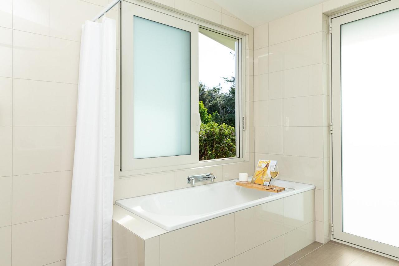 Anam Cara Gardens Luxury Villa Private Bedrooms And Ensuite Bathrooms Sleeps 9 Otaki Eksteriør billede